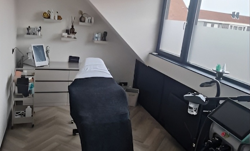 Image 3: Strakkere huid en frisse uitstraling: 12D HIFU-behandeling 