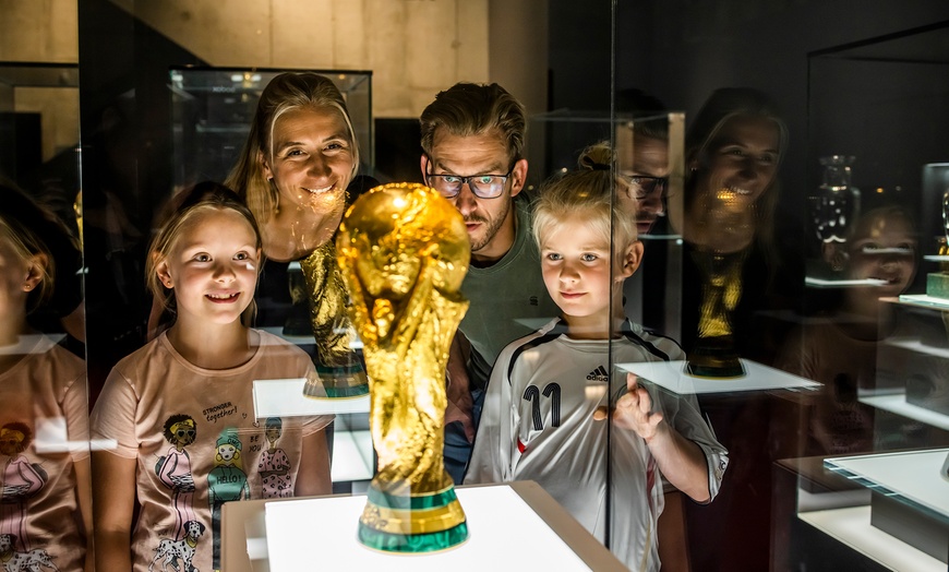 Image 2: Erwachsenen-Ticket für das Deutsche Fußballmuseum Dortmund