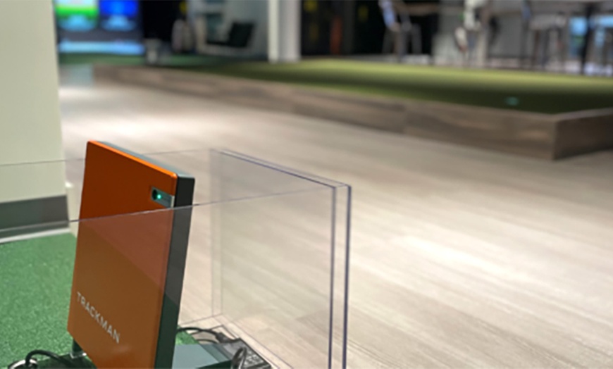 Image 6: Enjoy 60 Minutes of Indoor Golf for One, Two, or Four Players