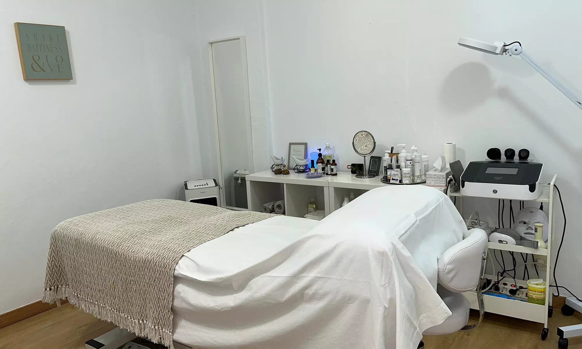 Tratamiento reductor por zona con radiofrecuencia y pressoterapia facial con hasta un 67% de descuento - Image 5