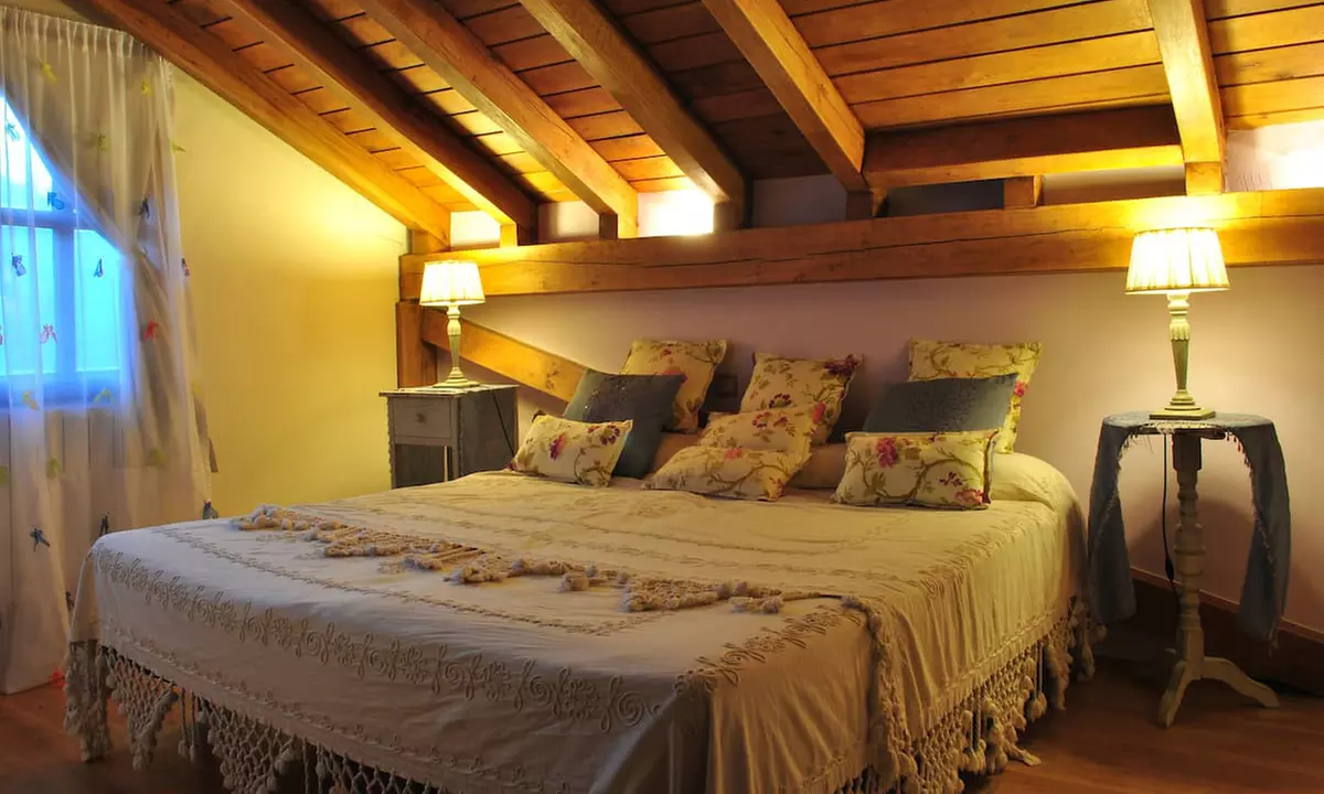 Hidromasaje privado con bombones y cava para 2 con opción a habitación