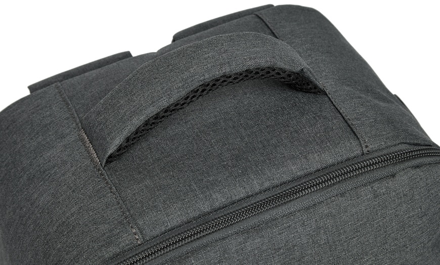 Image 14: Rugzak met 15 liter inhoud