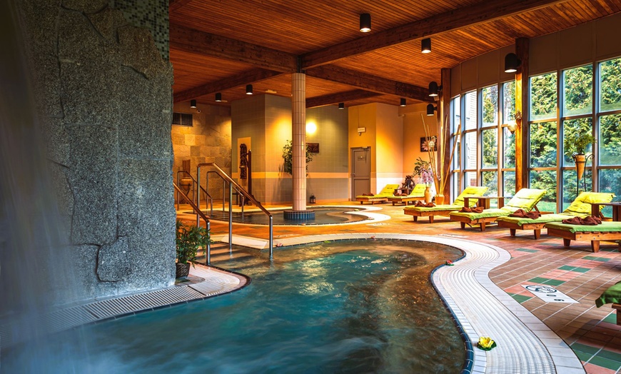 Image 3: Day Spa lub pakiet Spa z noclegiem i wyżywieniem w hotelu 4*