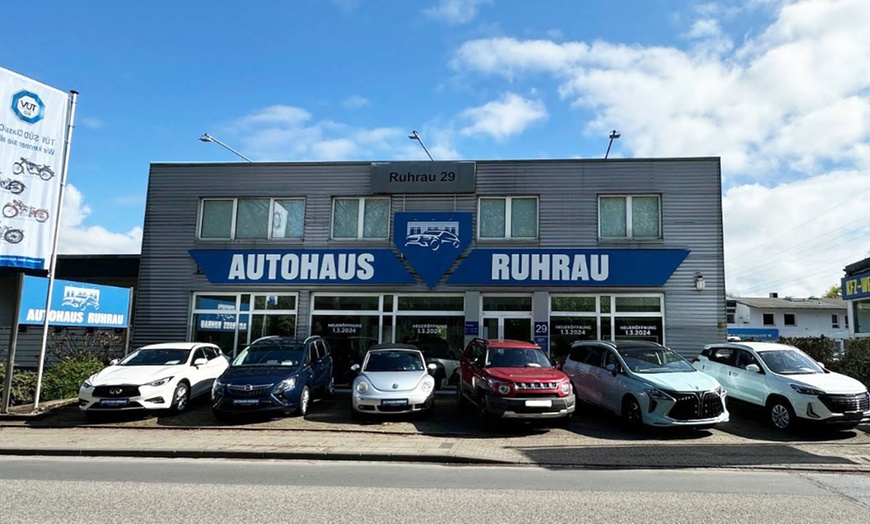 Image 1: Premium-Innenraum-Reinigung und Außenwäsche, opt. mit Ozonbehandlung