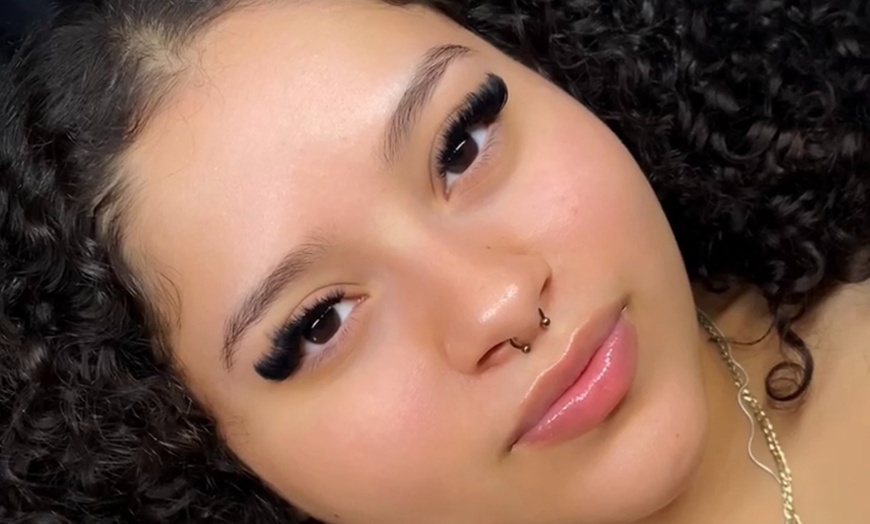 Image 2: Up to 43% Off on Eyelash Extensions at Ethereal Beauty