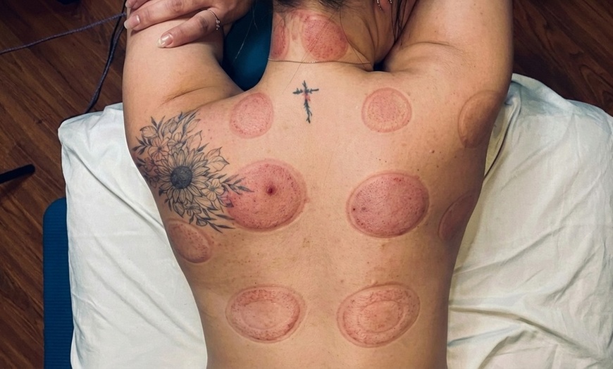 Image 2: Unwind with One, Two or Three Deep Tissue Massages 60 Minute