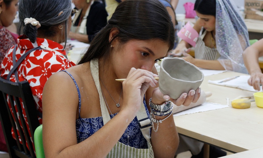 Image 19: Curso intensivo de cerámica con bebida y picoteo, verano e invierno