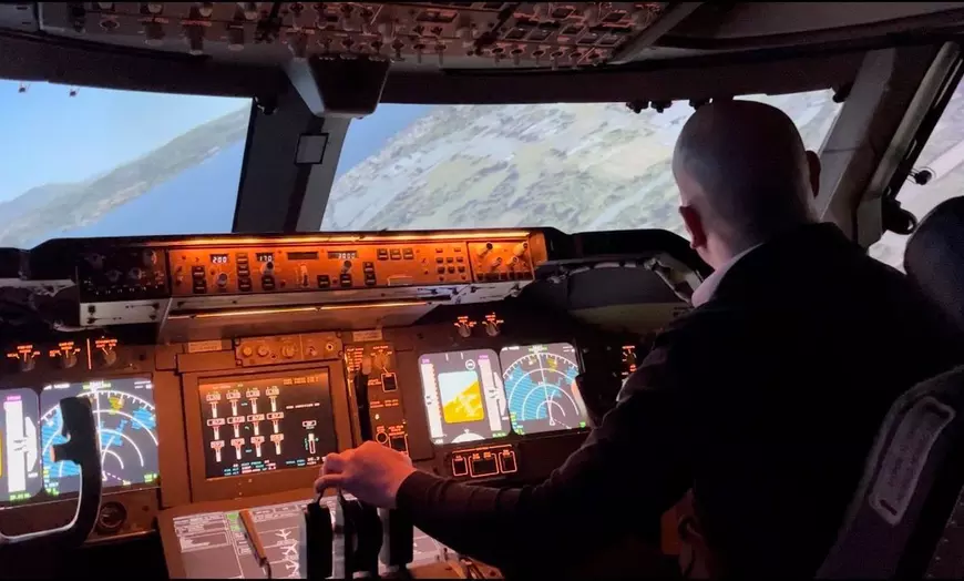 Image 11: 45-Min / 2-Hr:Real Boeing 747 45-Min Flight Simulator for Adults/Kids
