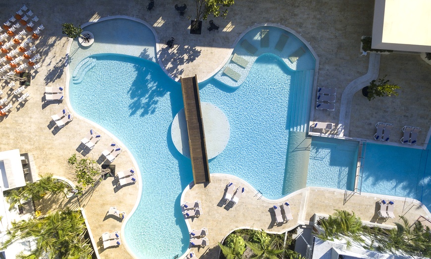Image 7: ✈ 3 or 5-Night Dominican Republic Vacation with Air from Travel By Jen