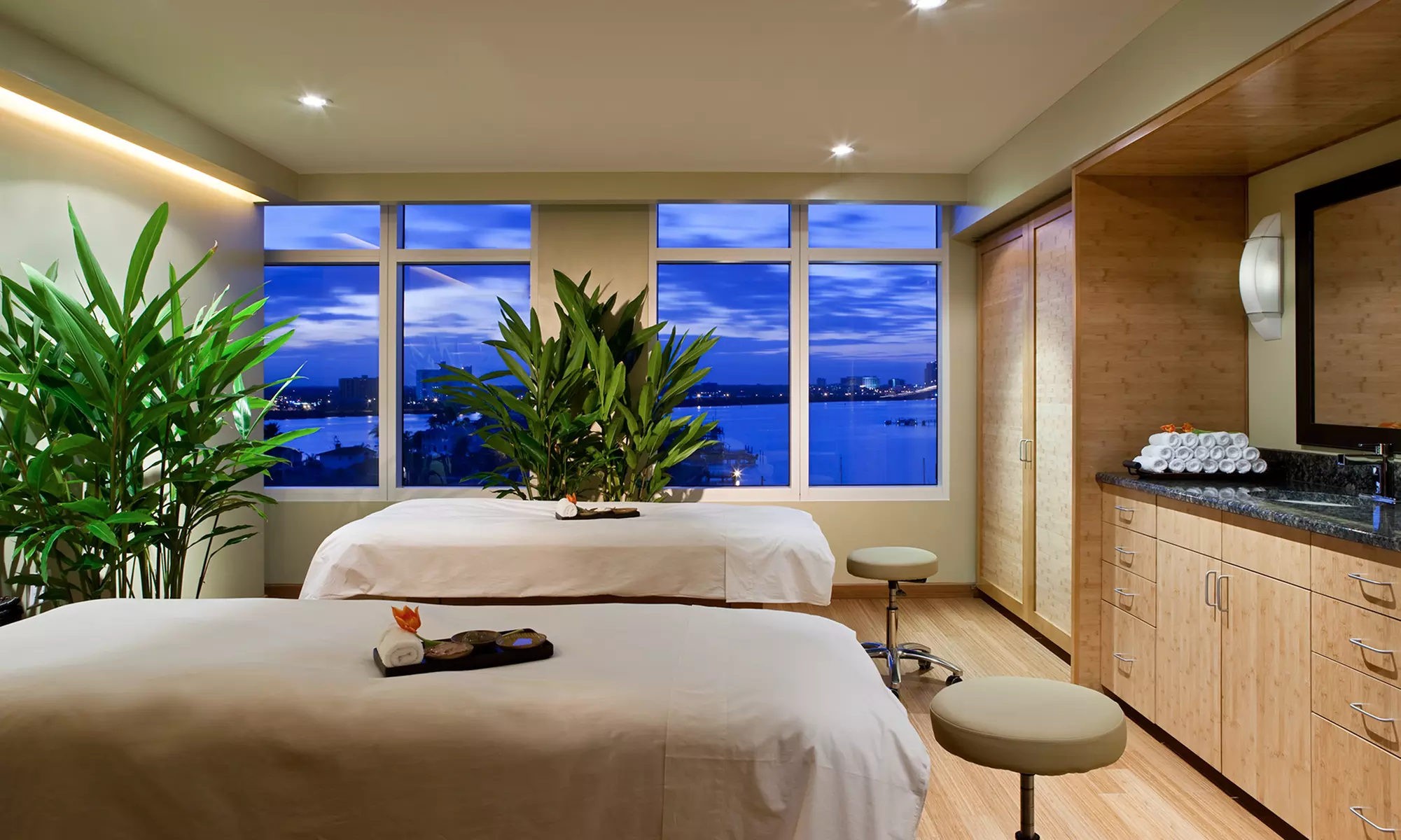 90-Minute Aromatherapy Massage with Full Spa & Hotel Access