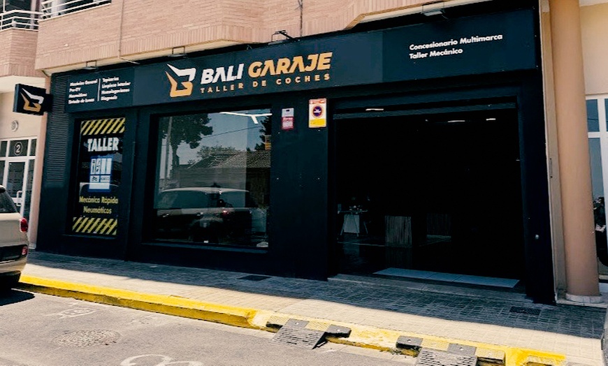 Image 11: Сambio de aceite Castrol Sintético 5W30 y de hasta 4 filtros Mann