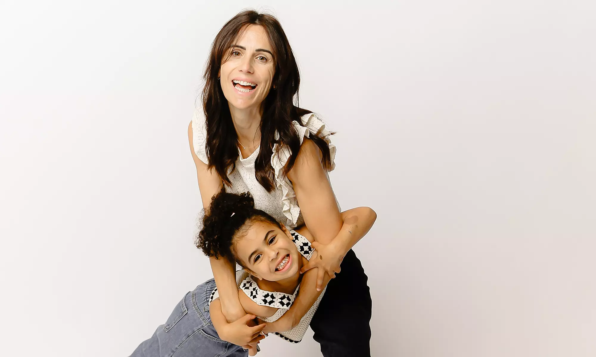 Celebrate Mother's Day with a personalized photoshoot at Sphere Self-Portrait Photo Studio, up to 25% off - Second Medium