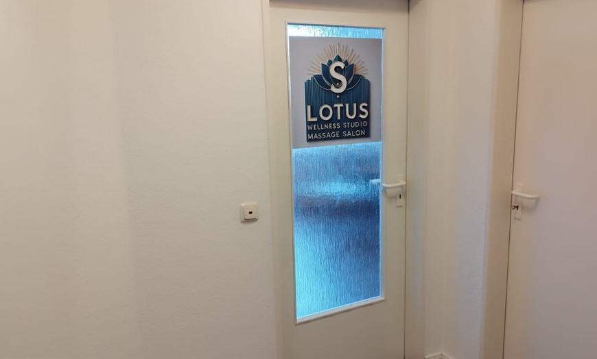 Image 3: 30 - 90 Min. Teil- oder Ganzkörper-Massage für 1 Person