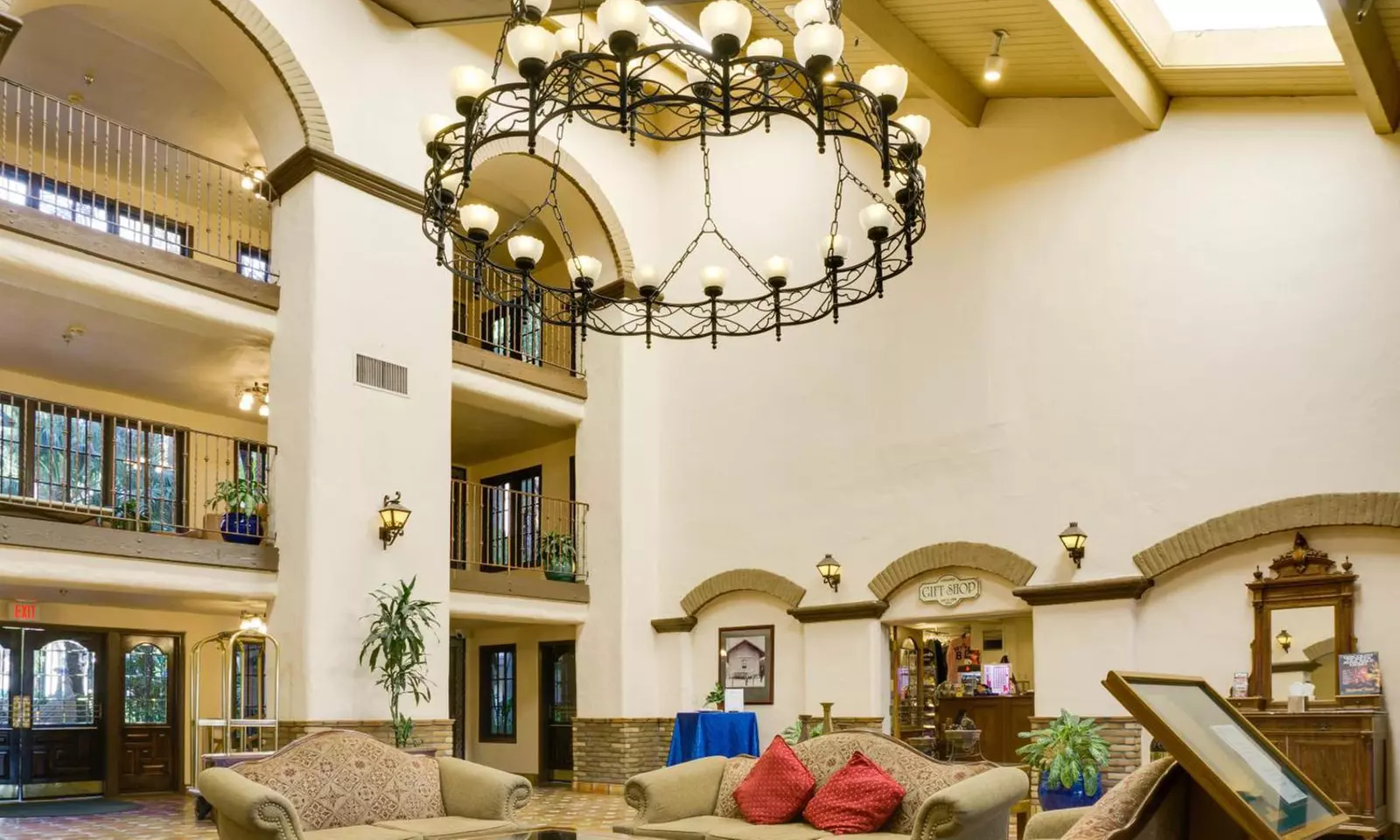 Buena Park Grand Hotel and Suites - Book Now!
