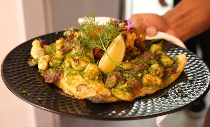 Image 11: Menú "Sabores con vistas al mar" para 2 con postre y opción a vino