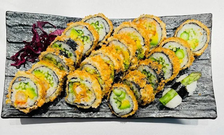 Image 6: Sushi-Platte für 2 oder 4 Personen - Exklusive Sushi-Auswahl
