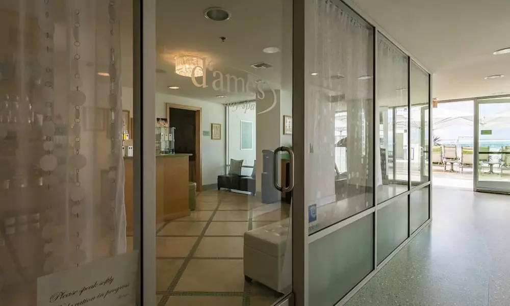 Indulge in One or Two 50/80-Min Swedish or Deep Tissue Massages