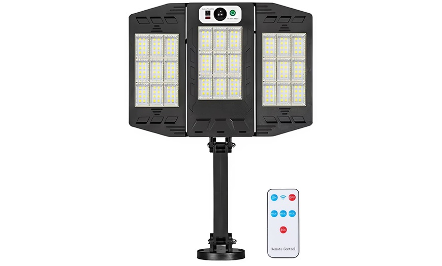Image 2: 2x oder 4x Mini-LED-Solar-Straßenleuchte mit 3 integrierten Paneele