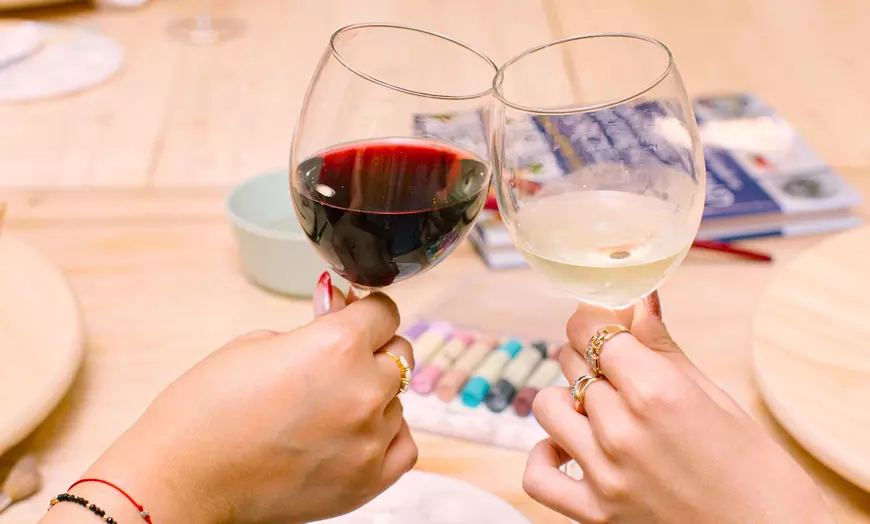 Image 3: Taller de pintura en lienzo o cerámica o taller de velas con vino