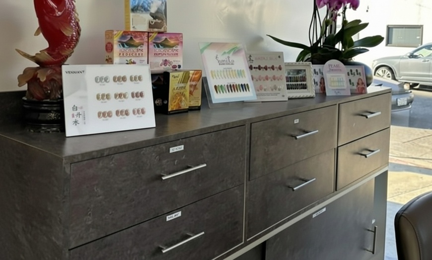 Image 6: Gel Manicure & Deluxe Pedicure Packages for Perfect Nails