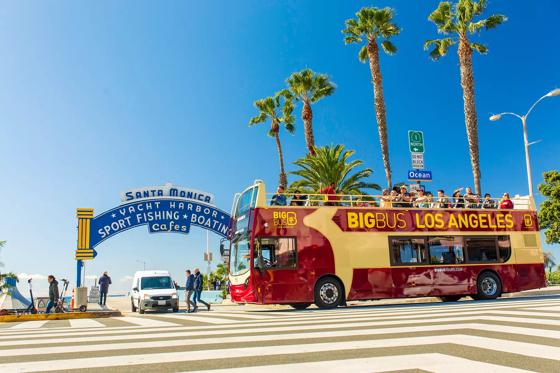 Hop-On Hop-Off Bus Tour of LA  (Save up to 30%)