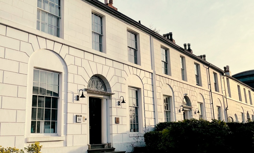 Image 3: 6 Laser Hair Removal on Small, Medium, Large, Extra-Large or Full Body