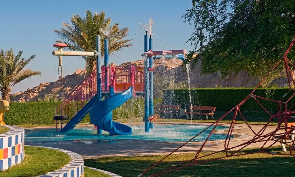 Al Ain: Mountain Staycation with Optional Breakfast