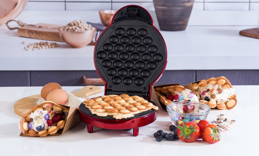 Image 1: Giles and Posner Waffle Maker