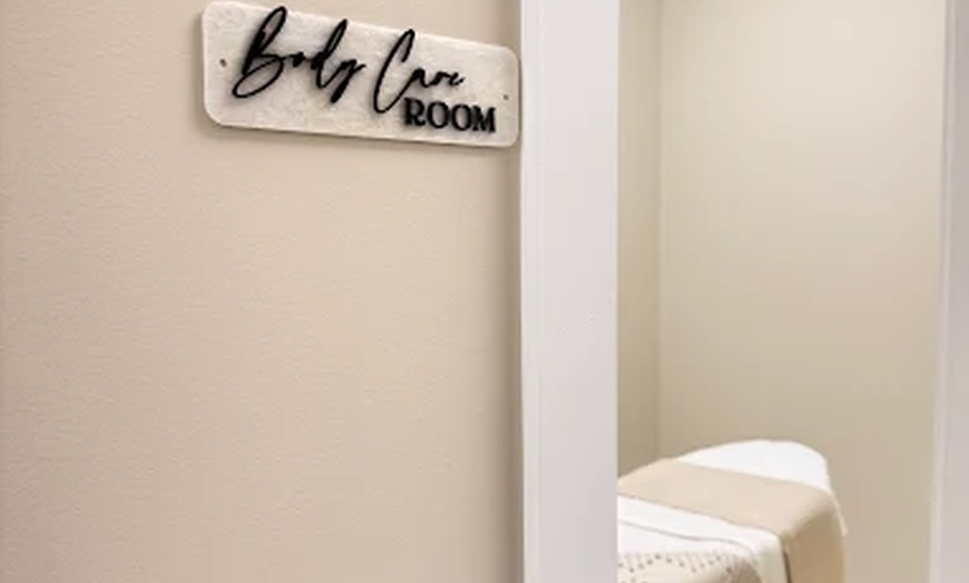 Image 5: Quiet, Sensory Relaxation Massages Focused on Your Needs