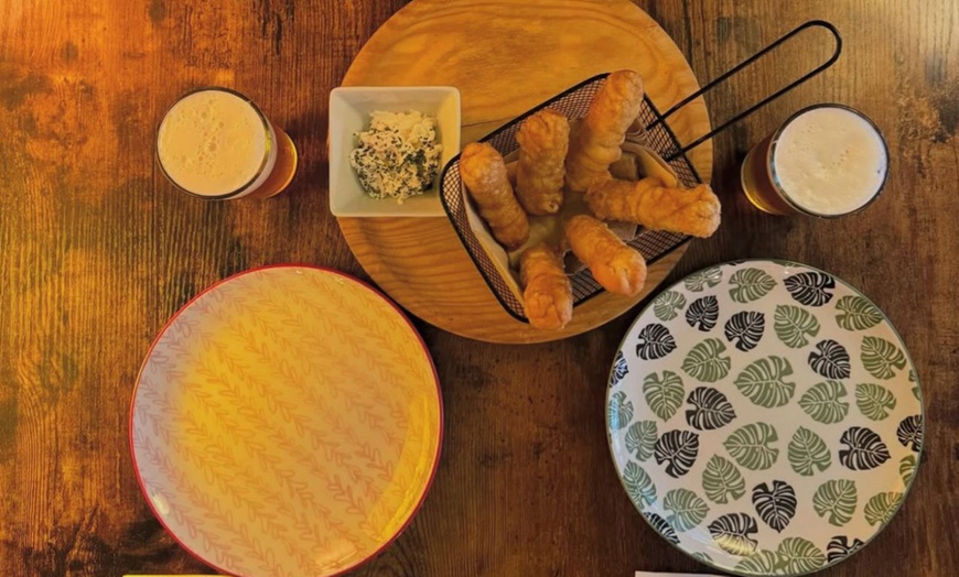 Image 2: Menú mediterráneo clásico o prémium para 2 o 4 personas 