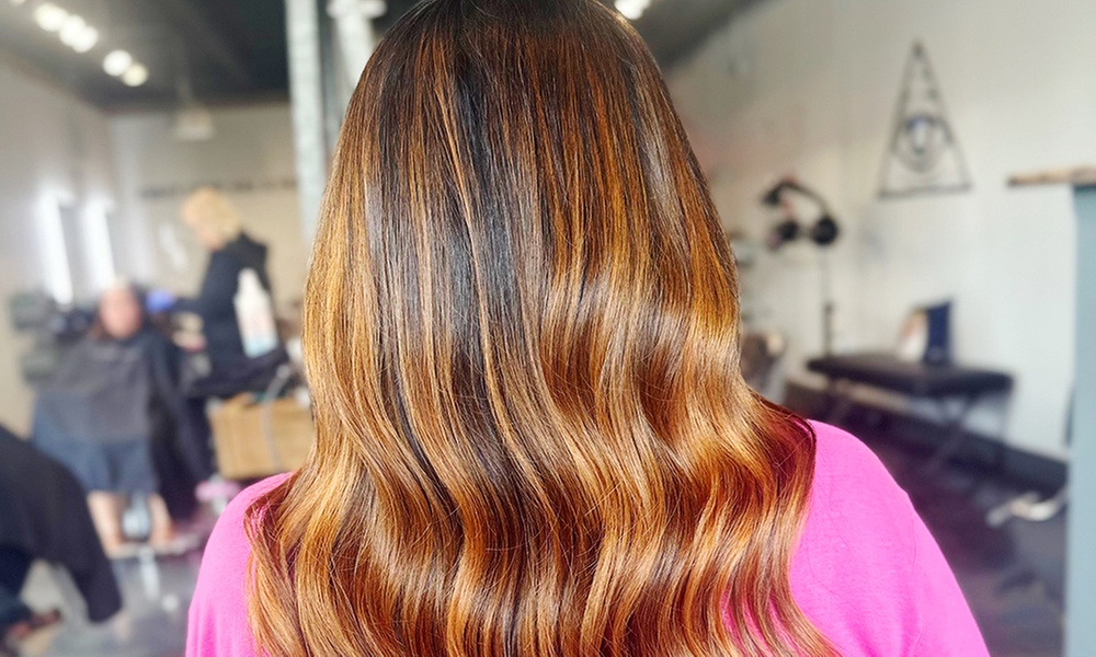 Achieve Perfect Curls With Professional Hair Styling