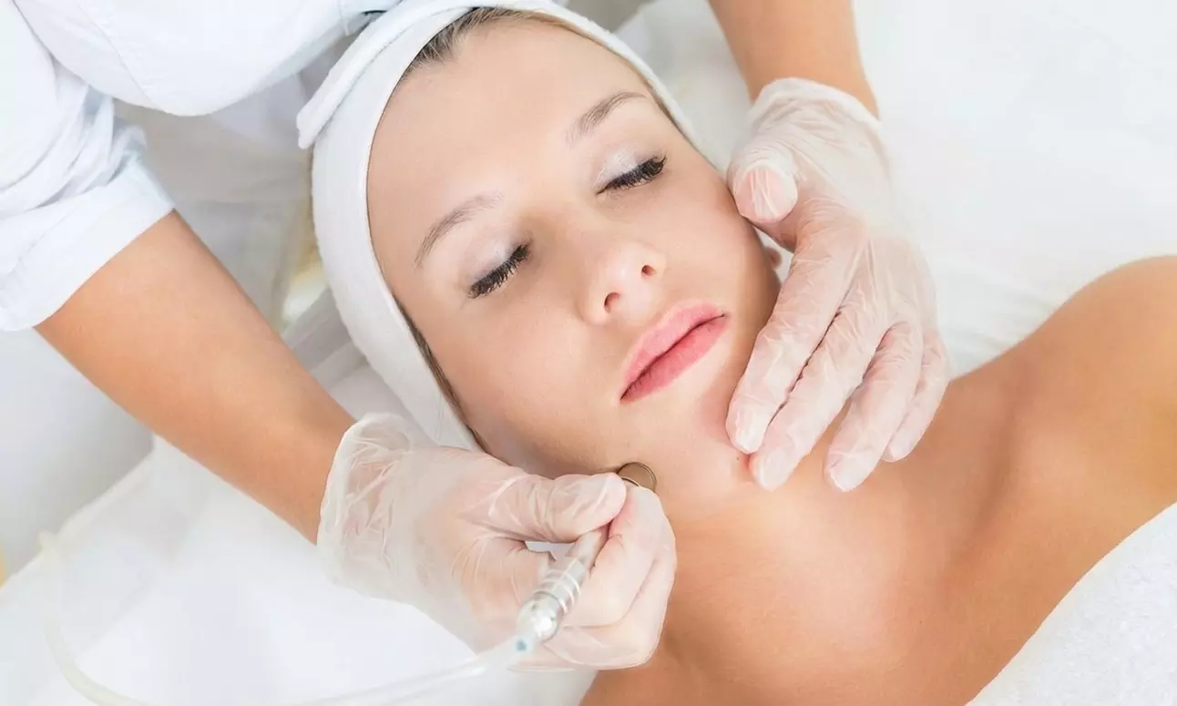 Achieve Glowing Skin with Diamond Microdermabrasion