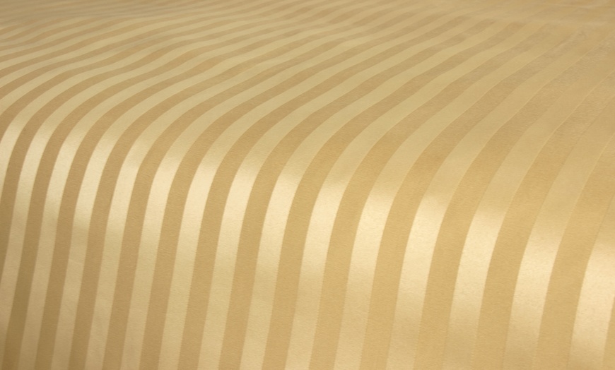 Image 12: Set di biancheria da letto in raso di microfibra