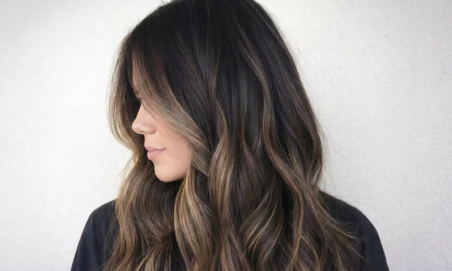 Waschen, Schneiden, Föhnen, opt. Ansatzfarbe, Strähnen oder Balayage