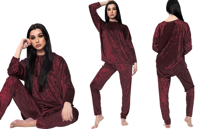 Image 13: Plain Velvet Loungewear Set