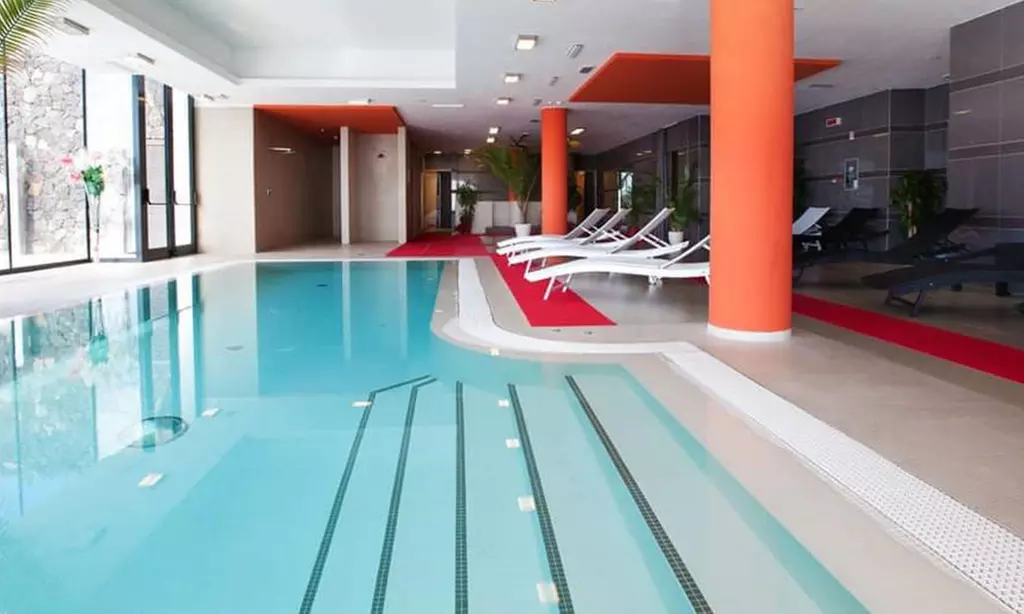 Catania 5*: 1 o 2 notti in camera doppia Superior con colazione e Spa