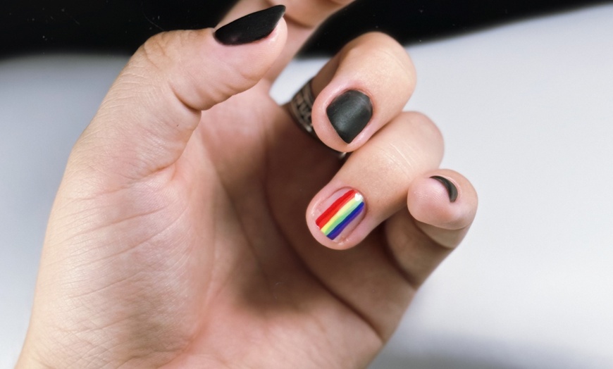 Image 7: Manicura normal, semipermanente o manicura rusa 