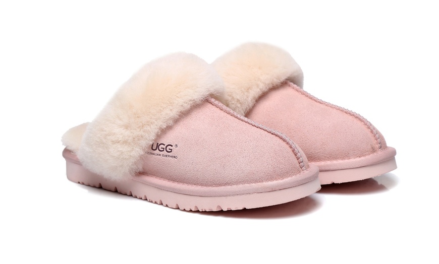 Image 14: UGG Unisex Muffin Scuff Slippers