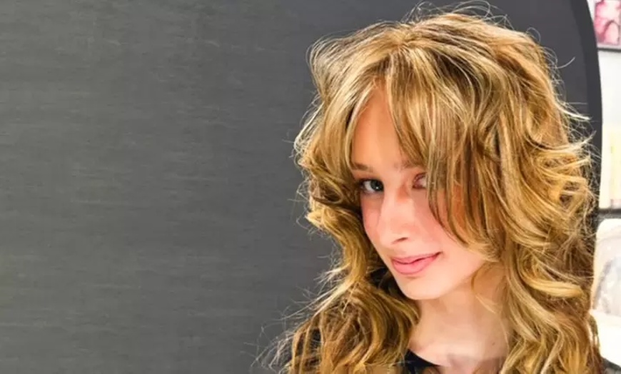 Image 4: Up to 56% Off Salon - Hair Color / Highlights at Susy Young 