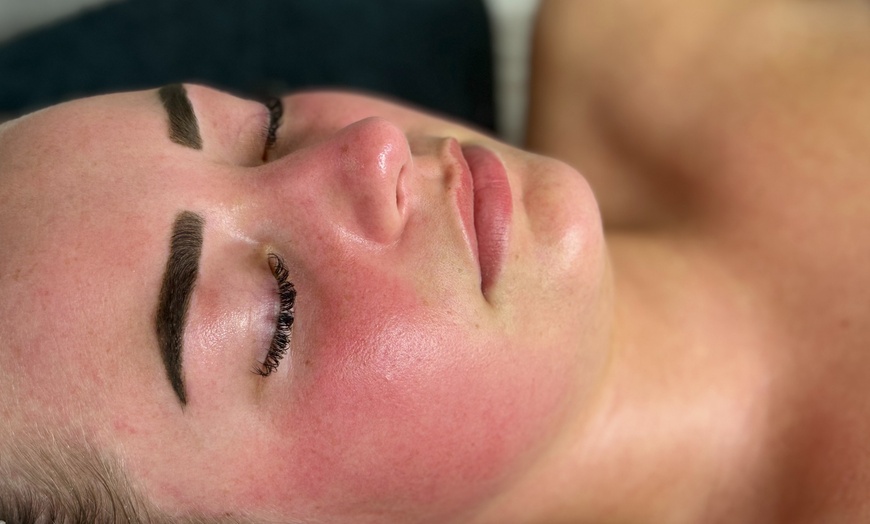 Image 3: Stralende huid en ontspanning met luxe gezichtsbehandelingen