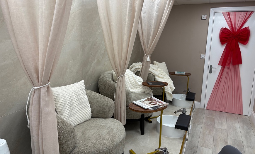 Image 4: 60, 90, or 120-Minute Relaxing Pamper Packages


