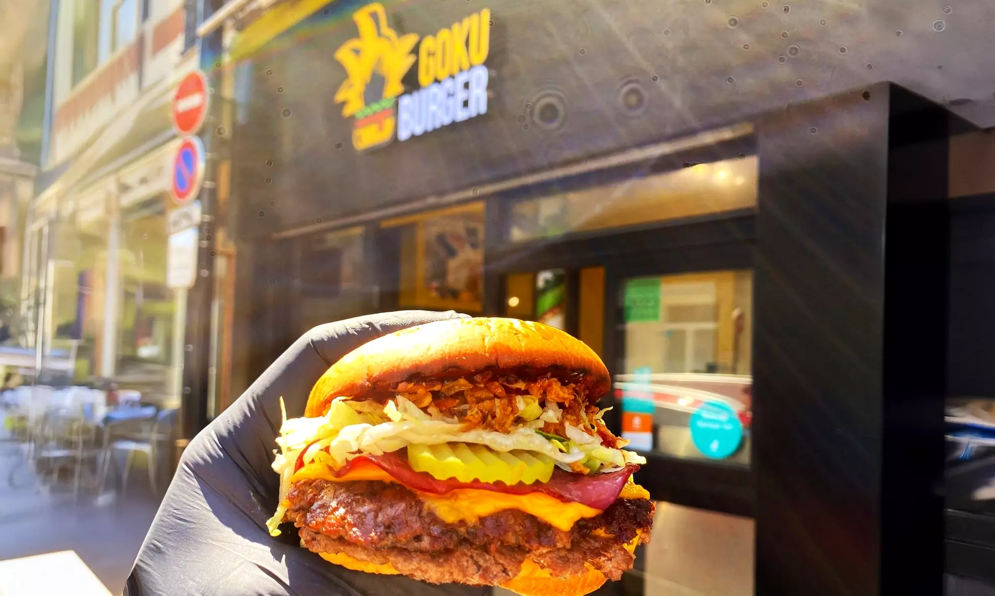 Burger du jour avec frites et boisson à Goku Burger, Colombes