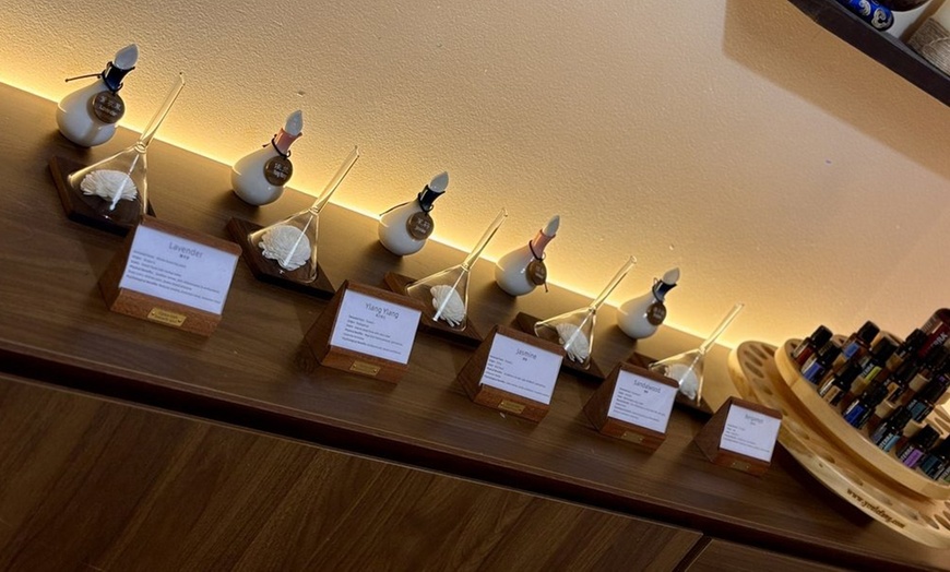 Image 3: One 60- or 90-Minute Couples Himalayan Salt Stone Aromatherapy Massage