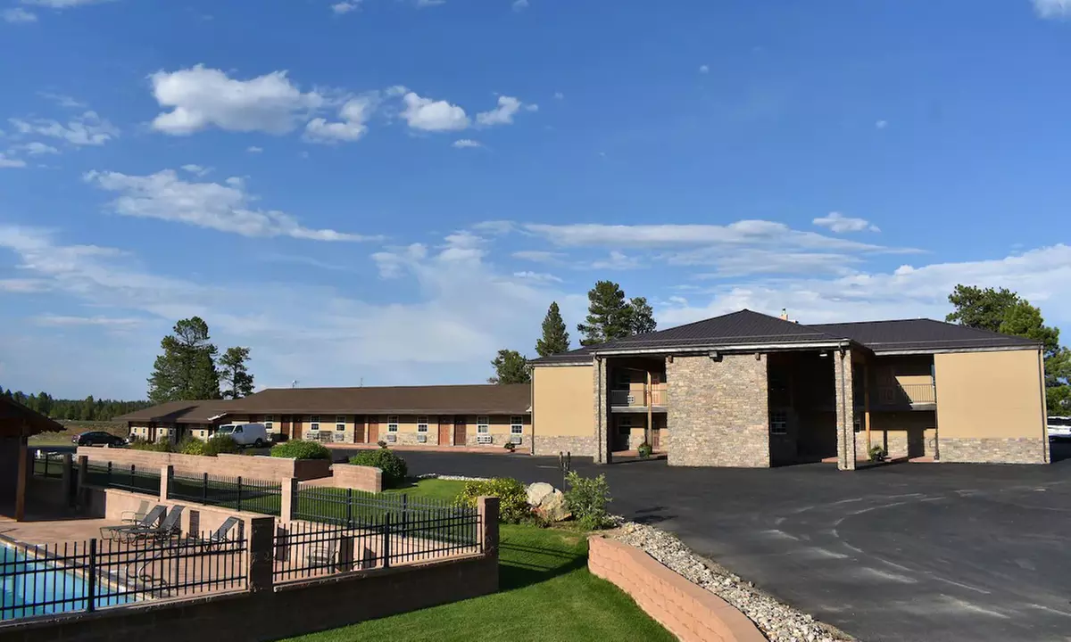 Stay with Home-Style Dining & Pool Access at Bryce Canyon Pines Lodge in Utah
