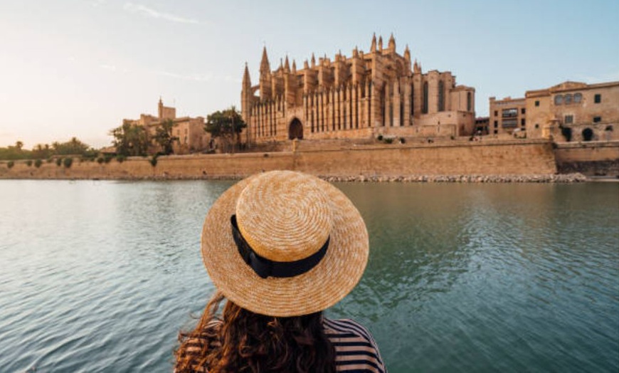 Image 12: Tours en tuk tuk por Valencia, Málaga, Mallorca, Ronda y Alicante