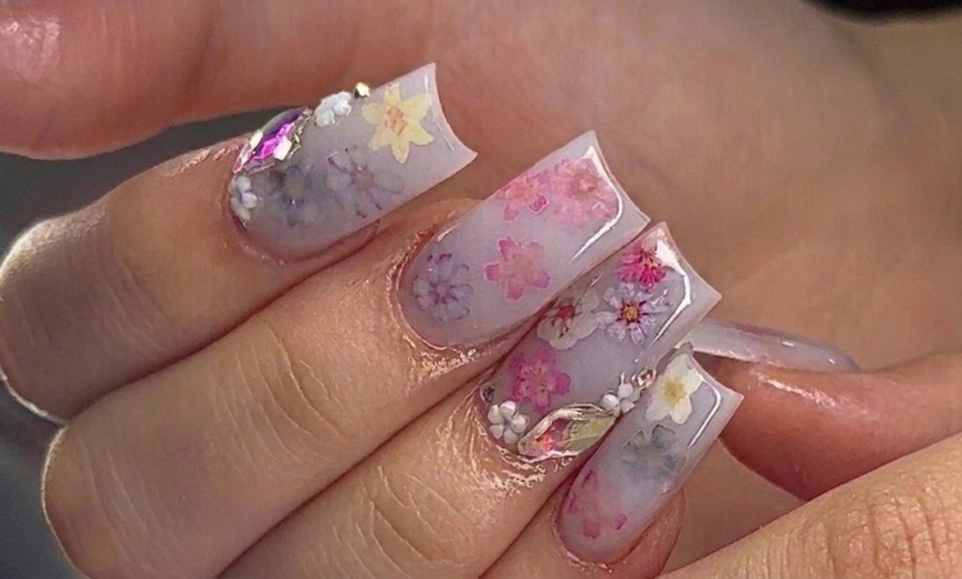 Image 5: Structured Manicure with Gel Polish