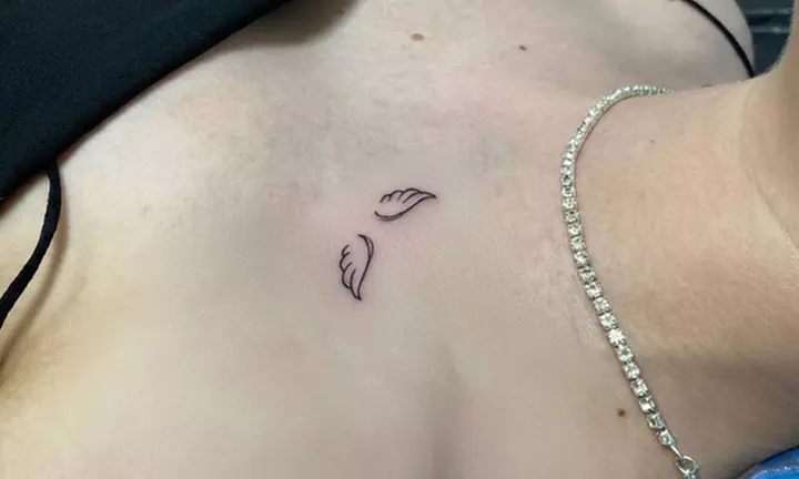 1 o 2 tatuajes minimalistas de 3 x 3 cm para 1 persona en tinta negra