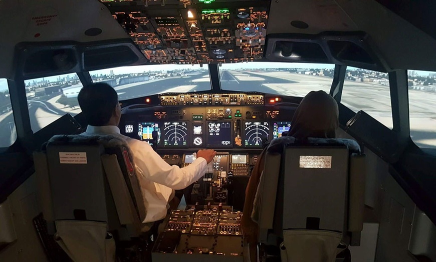 Image 1: Boeing 737 Flight Simulator at Flight Sim Centre