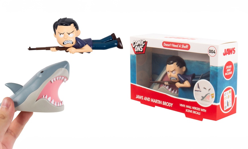 Image 3: Jaws-Themed Gift Collection