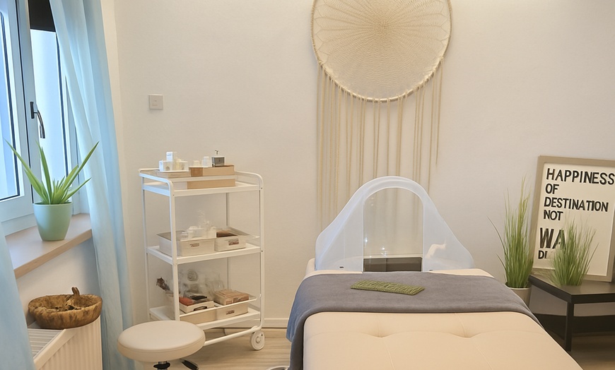 Image 2: 60, 90 oder 120 Min. Head Spa mit Massage & Pflege für 1 Person